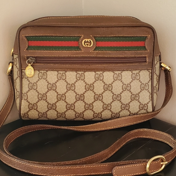 Gucci Handbags - Authentic Vintage GUCCI Monogram GG Sherry Line Supreme Shoulder, Crossbody Bag